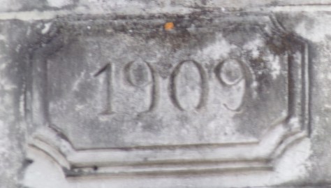 128 rue Victor Hugo - Maison daté '1909' (8 septembre 2023)