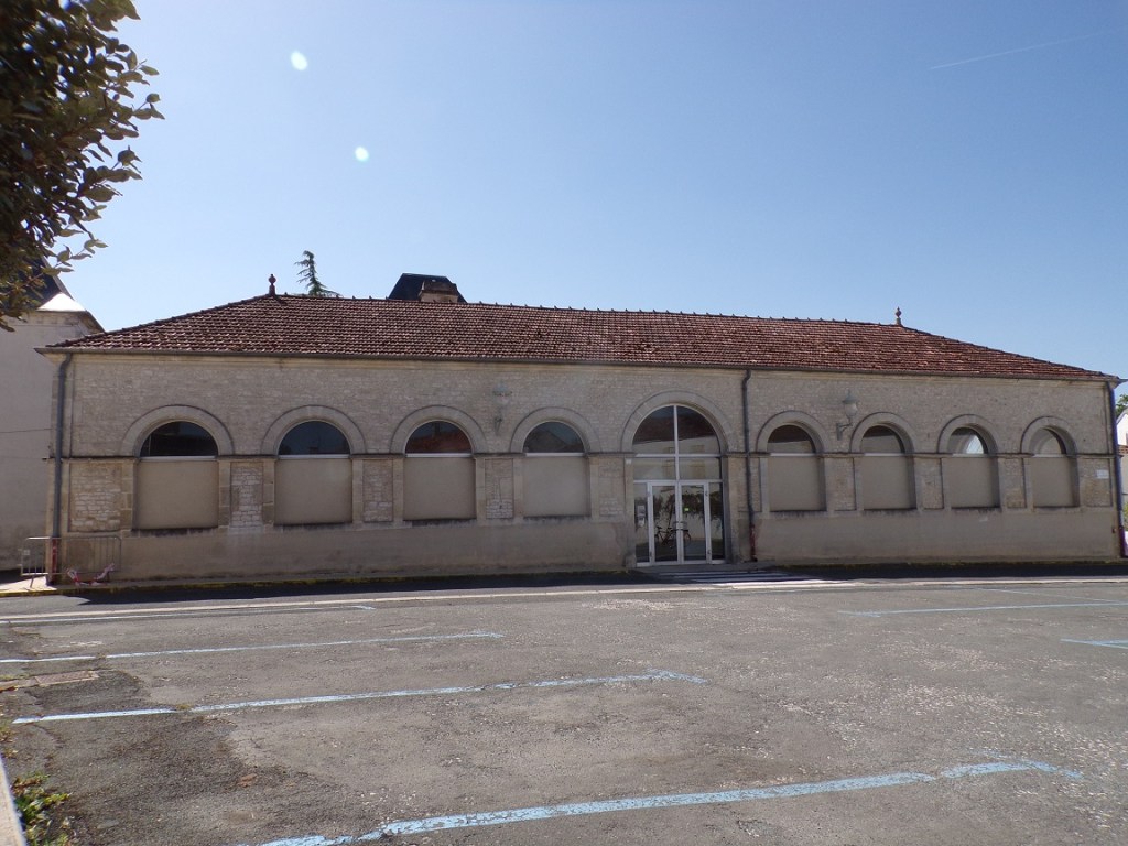 Matha - Le Marché (9 septembre 2023)