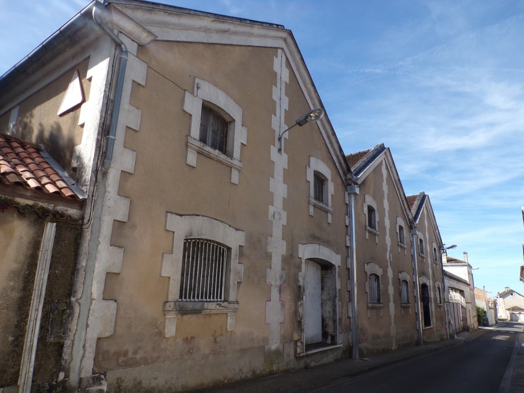 Chai - Jarnac - rue Burgaud des Marêts (1 octobre 2023)