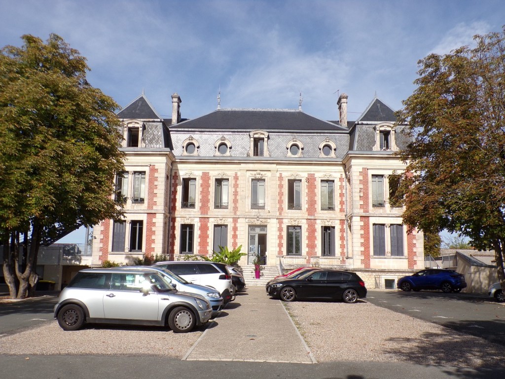Jarnac – Hôtel - rue de l'Hôpital (4 octobre 2023)