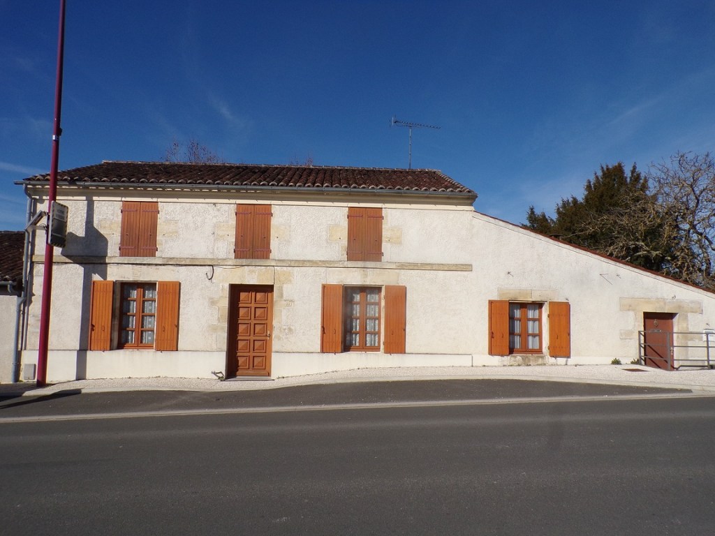 Cherves-Richemont – L'ancienne poste 22 rue Jean Monnet (14 février 2024)