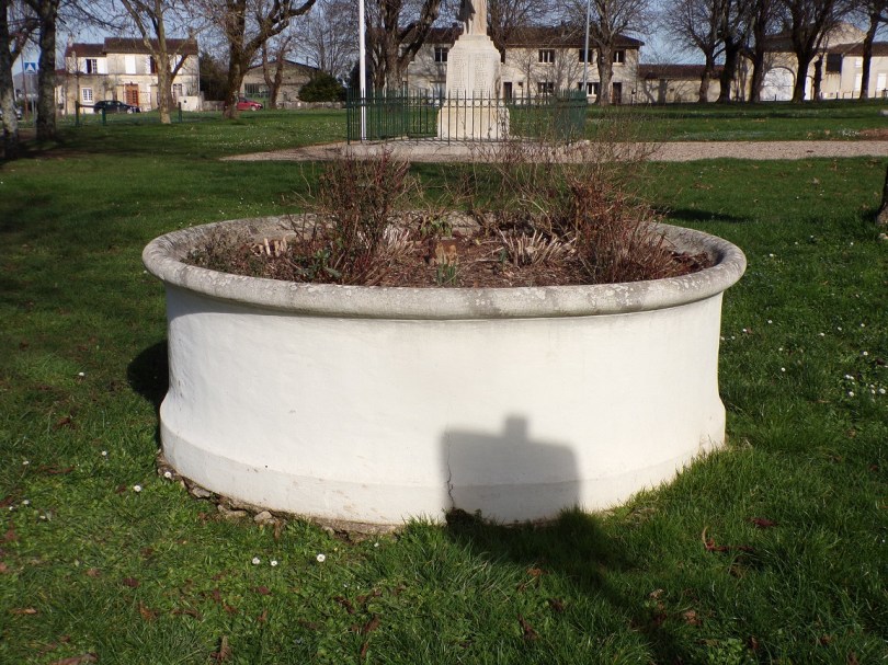 Cherves-Richemont – Le bassin place du Champ de Foire (14 février 2024)