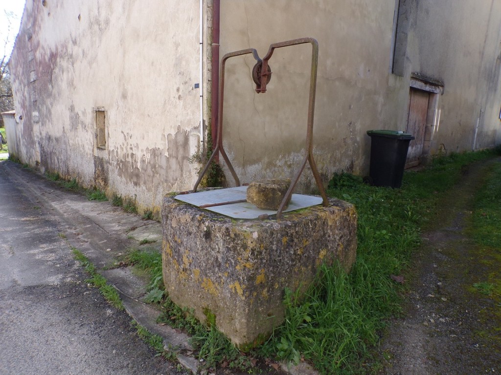 Dompierre-sur Charente – Le puits rue du Puits (17 février 2024)