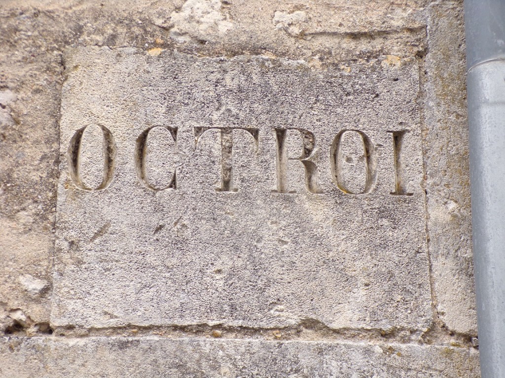 Jarnac - allée de l'Octroi - Maison 'Octroi' (6 avril 2024)