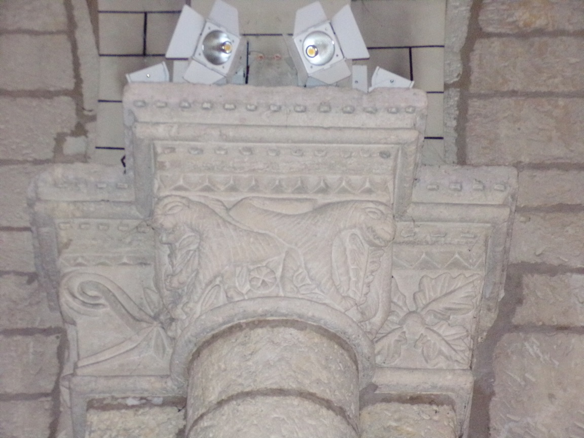 Jarnac - Eglise - Un chapiteau (6 avril 2024)