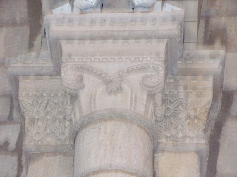 Jarnac - Eglise - Un chapiteau (6 avril 2024)