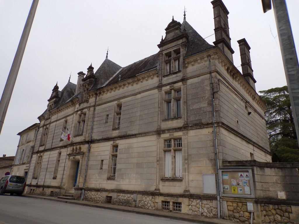 Jarnac - rue des Grands Maisons - Hotel particulier (6 avril 2024)