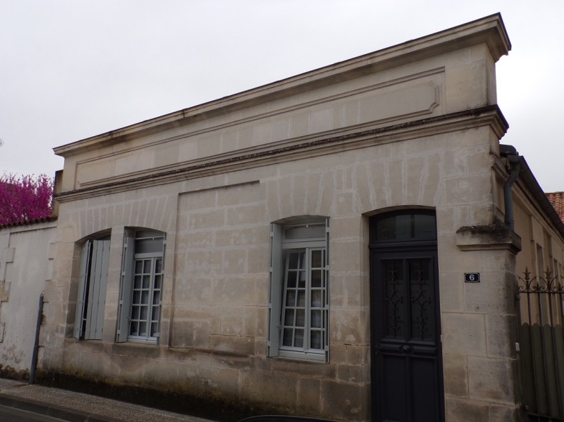 Jarnac - rue Maurice Laporte-Bisquit - Ancienne poste (6 avril 2024)