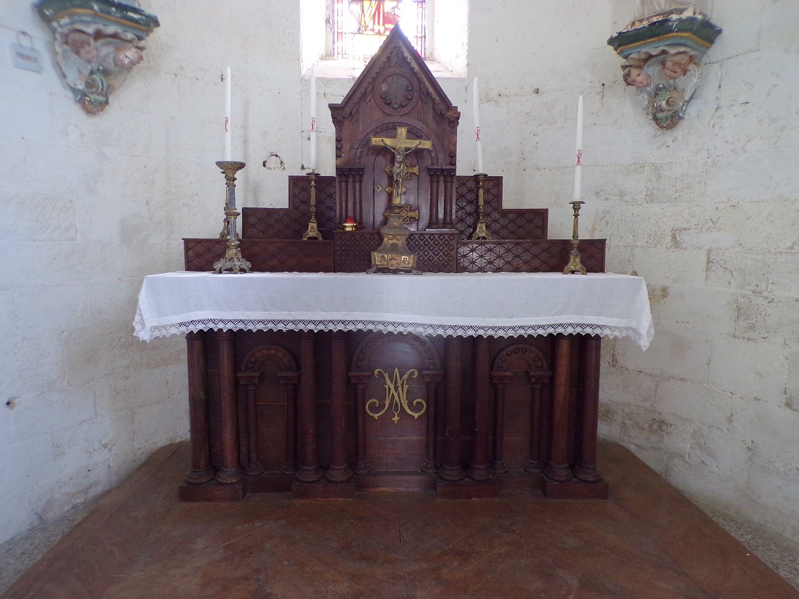 Matha – L’église Saint-Pierre de Marestay – L'abside (21 avril 2024)