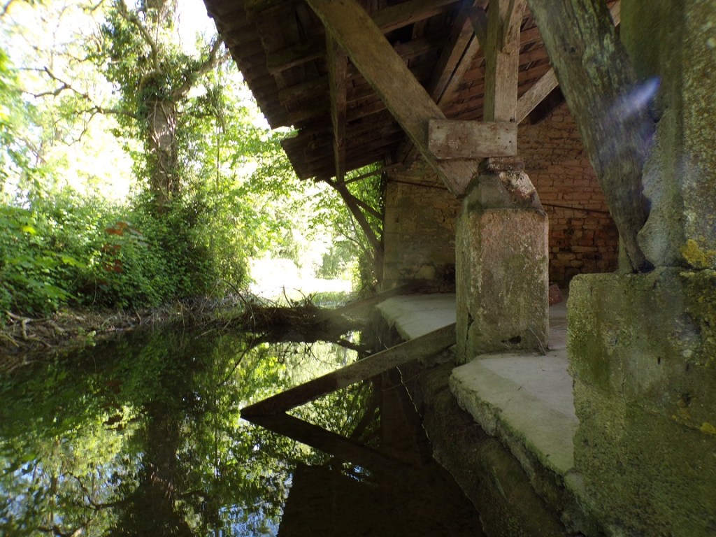 Matha - Lavoir de la Source (21 avril 2024)