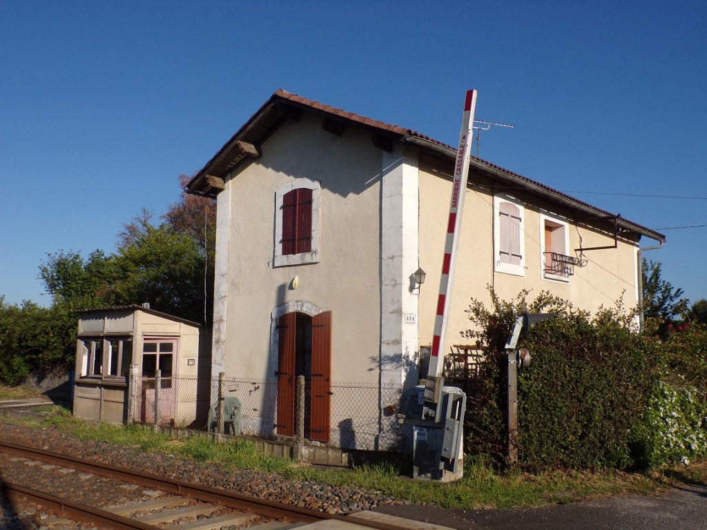 Merpins - Maison de garde-barrière 13 (20 avril 2024)