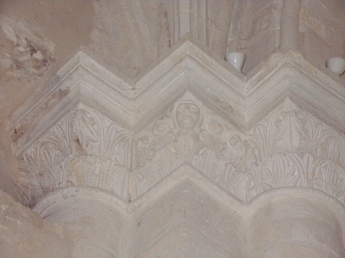 Saint-Même les Carrières – L'église - Un chapiteau (13 avril 2024)