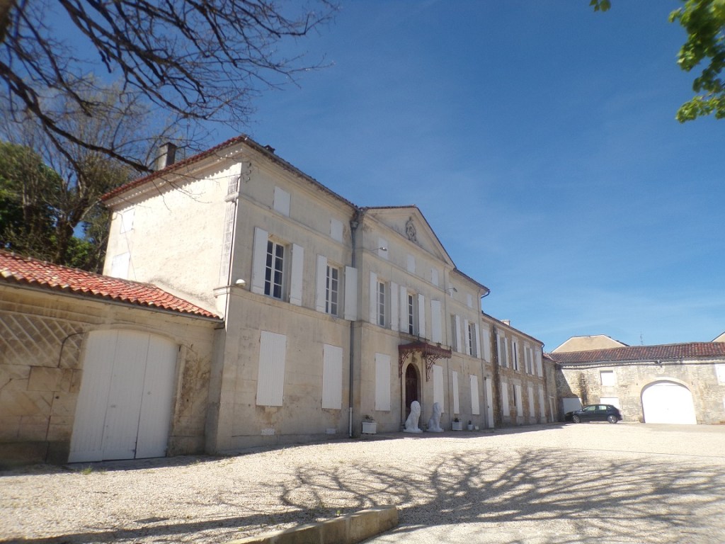 Saint-Même-les-Carrières - Maison Croizet (13 avril 2024)