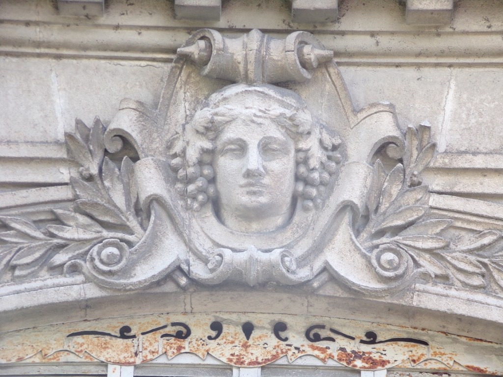 Segonzac – Maison datée '1892' - rue Gaston Briand (10 avril 2024)