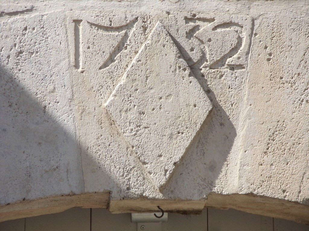 Segonzac – Porche daté '1732' (10 avril 2024)