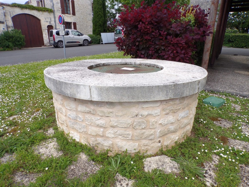 Foussignac – Un puits (27 mai 2024)