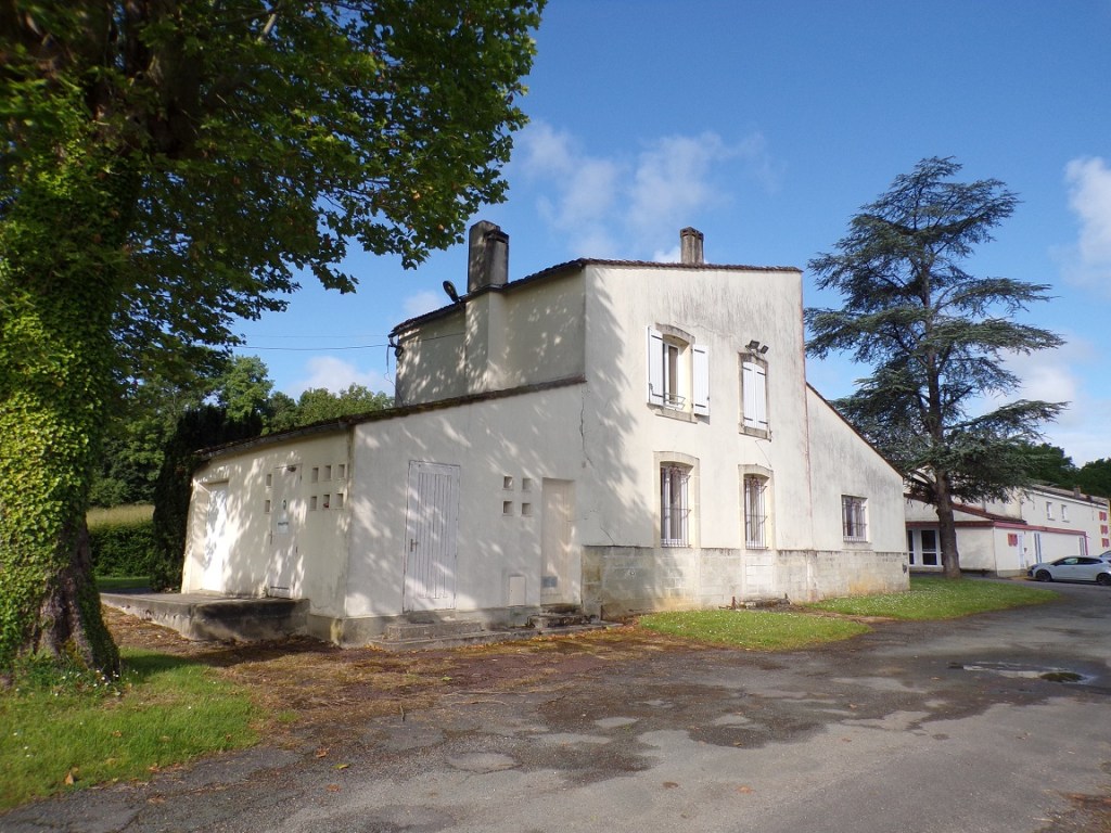 Saint-Sulpice de Cognac – L'ancienne gare (23 mai 2024)
