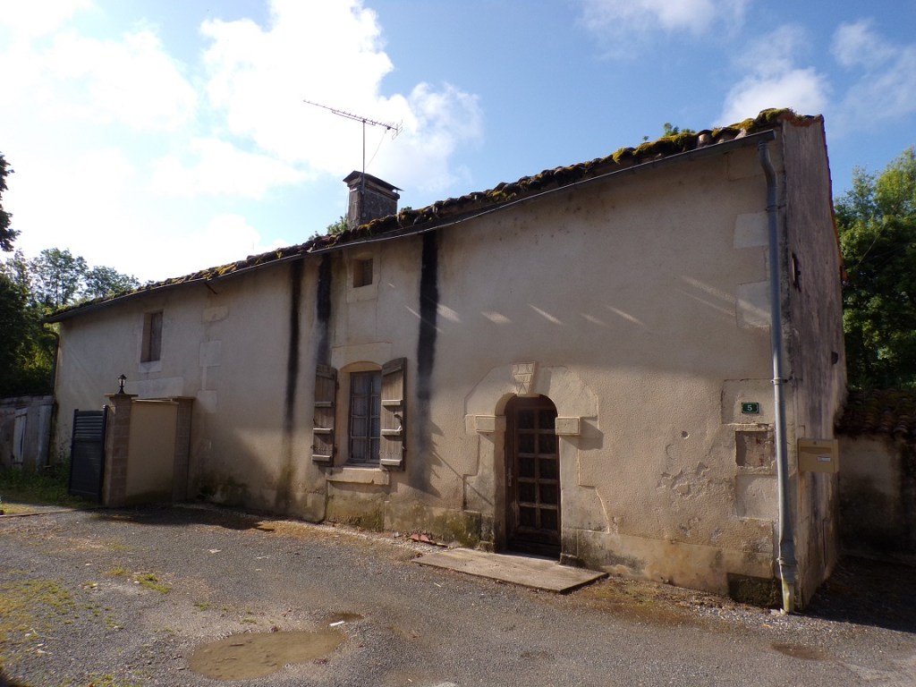 Saint-Sulpice-de-Cognac – Logis daté ‘1783’ (23 mai 2024)