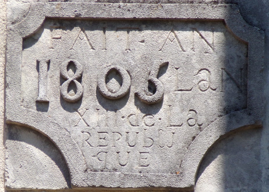 Salles d'Angles - Chemin de Saint-Martin - Ferme datée '1805' (9 mai 2024)