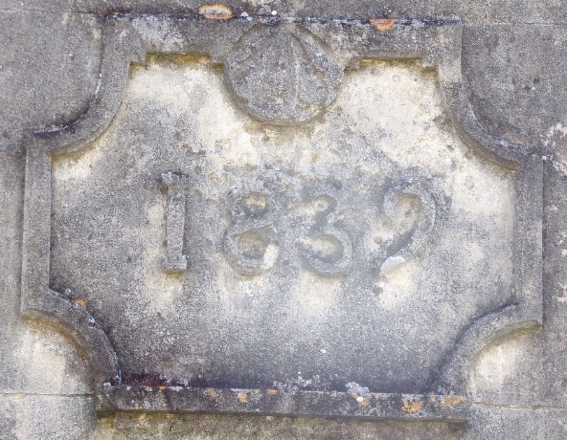 Salles d'Angles - route de Pruneau - Portail daté '1839' - (9 mai 2024)