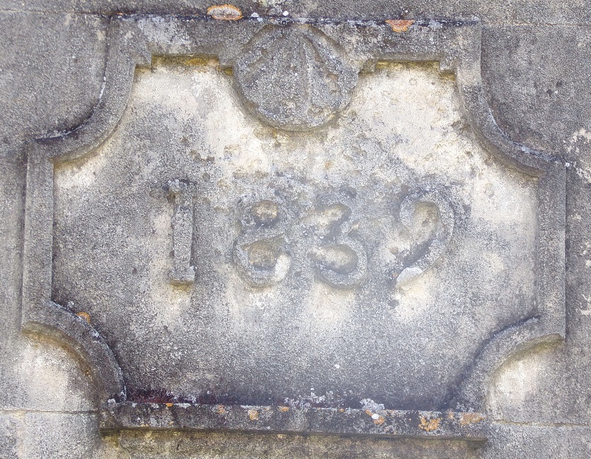 Salles d'Angles - route de Pruneau - Portail daté '1839' - (9 mai 2024)