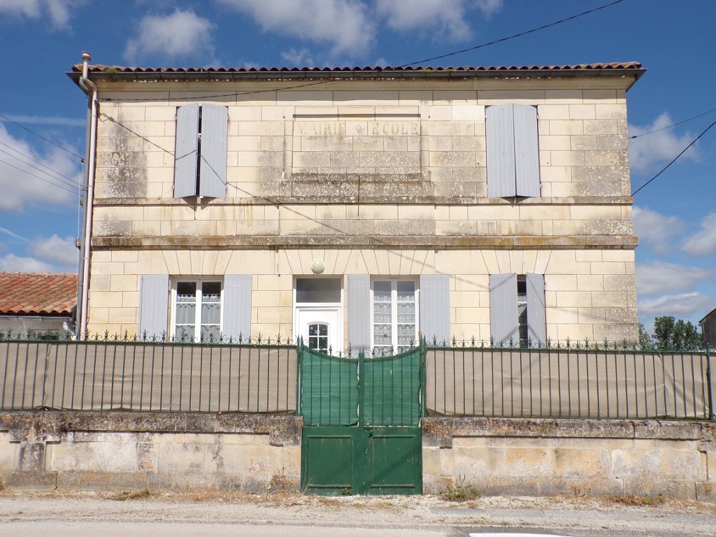 Coulonges – L’ancienne mairie (5 juin 2024)