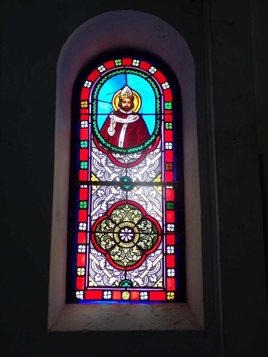 Fleurac – L’église Sainte-Élisabeth – Un vitrail (26 juin 2024)