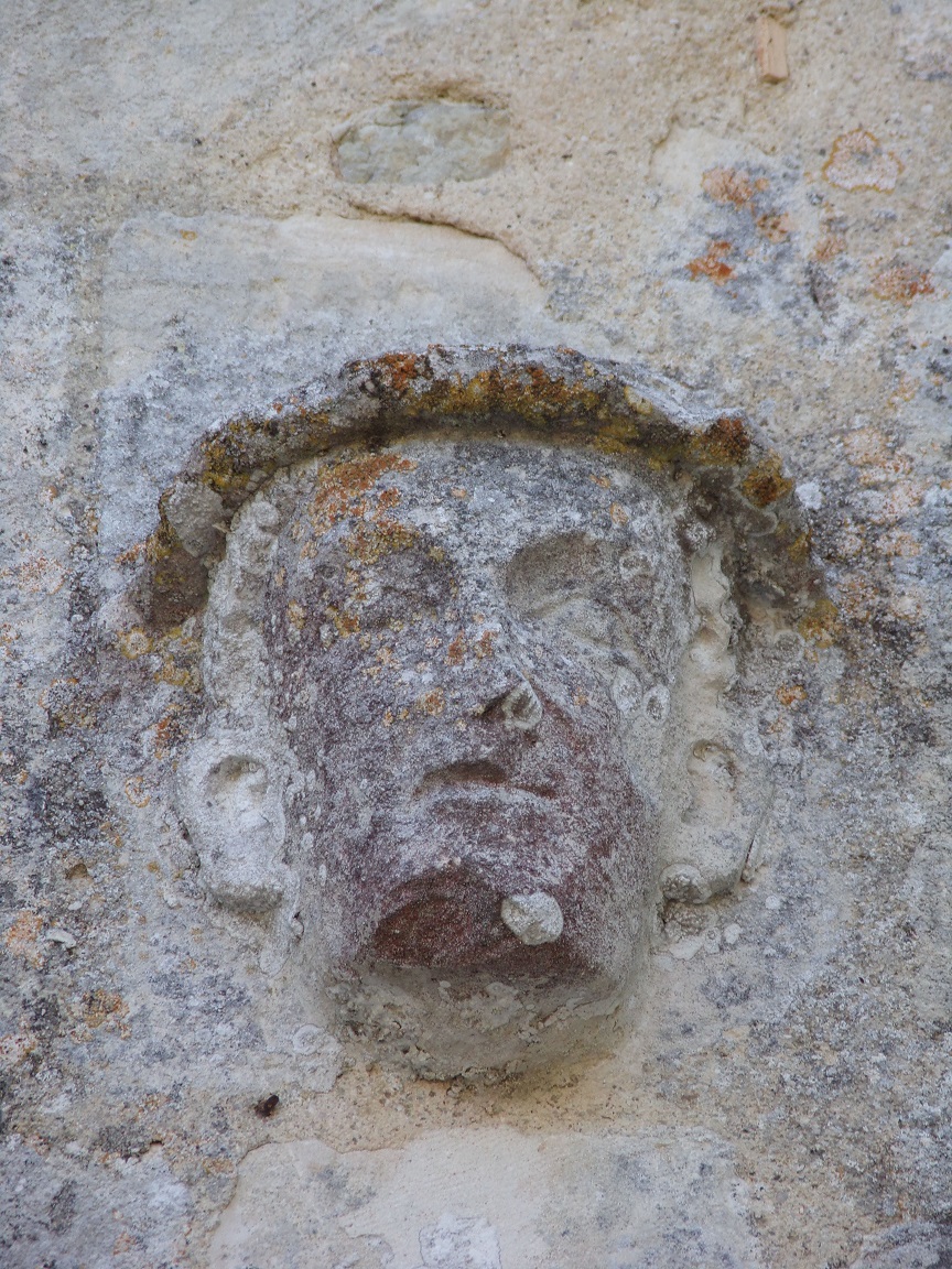 Germignac – L’église Saint-Pierre - L'entrée (5 juin 2024)