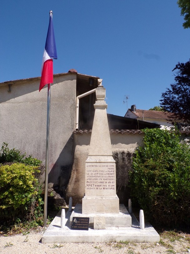 Jarnac - Monument aux morts le 30 août 1944 (26 juin 2024)