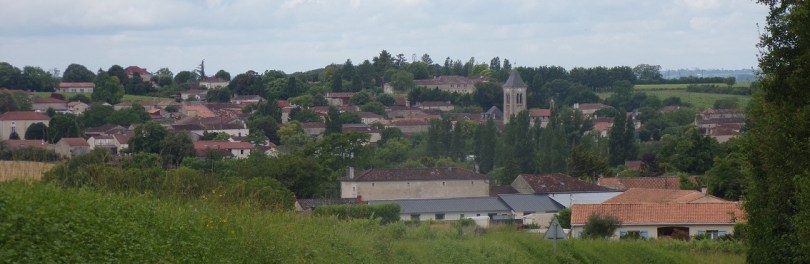 Mareuil - Vue de la route 'Le Plessis' (19 juin 2024)