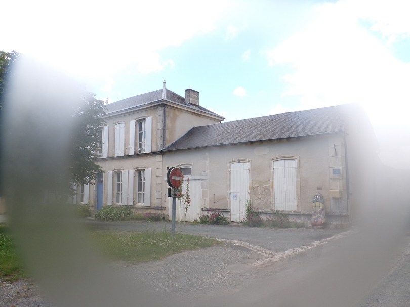 Neuvicq-le-Château - L'ancienne mairie (1 juillet 2024)