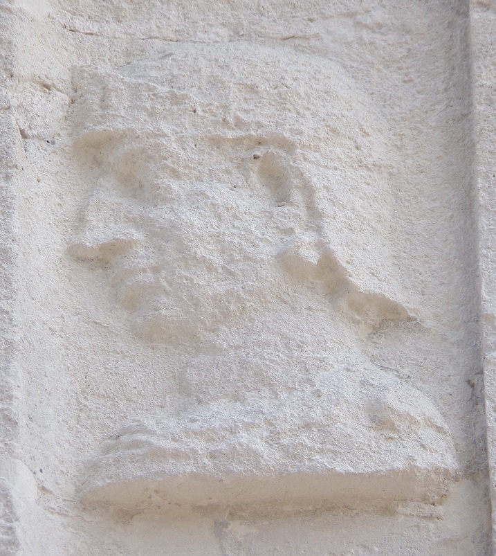 Le Château François 1er - Un médaillon (22 août 2024)