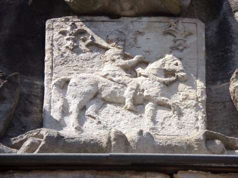 Un porche rue Aristide Briand (8 avril 2025)