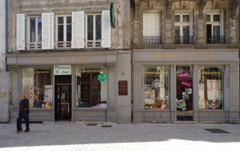 Rue Aristide Briand - Pharmacie St Léger (23 octobre 2018)