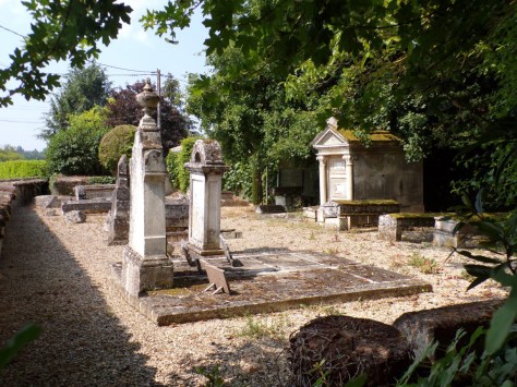 Julienne - Le cimetière protestant (23 mai 2018)