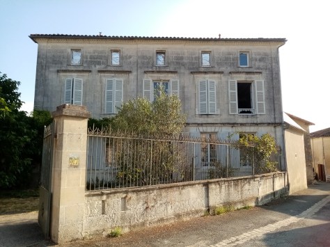 Neuvicq-le-Château - Maison charentaise (01-08-2026)