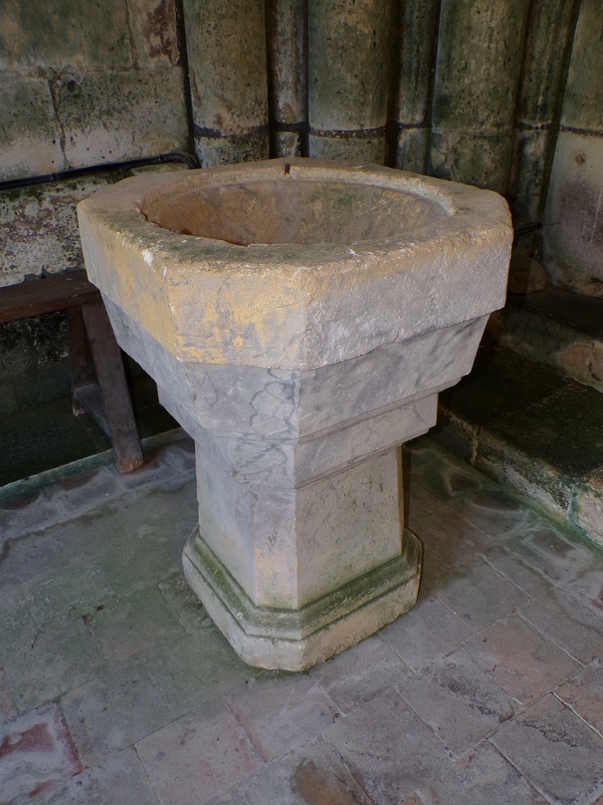 Bouteville - L'église Saint-Paul - Fonts baptismaux (19 septembre 2026)